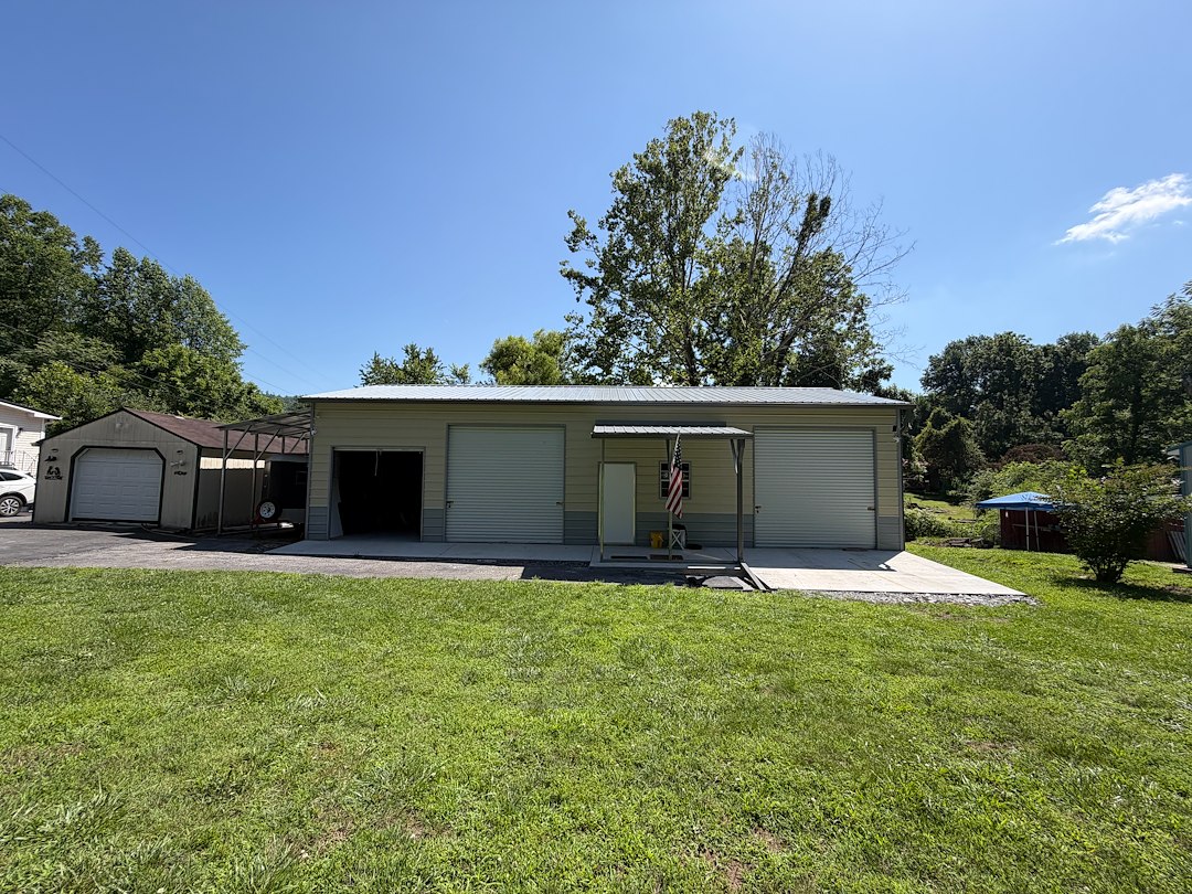 Seamless Gutter Job in Unicoi